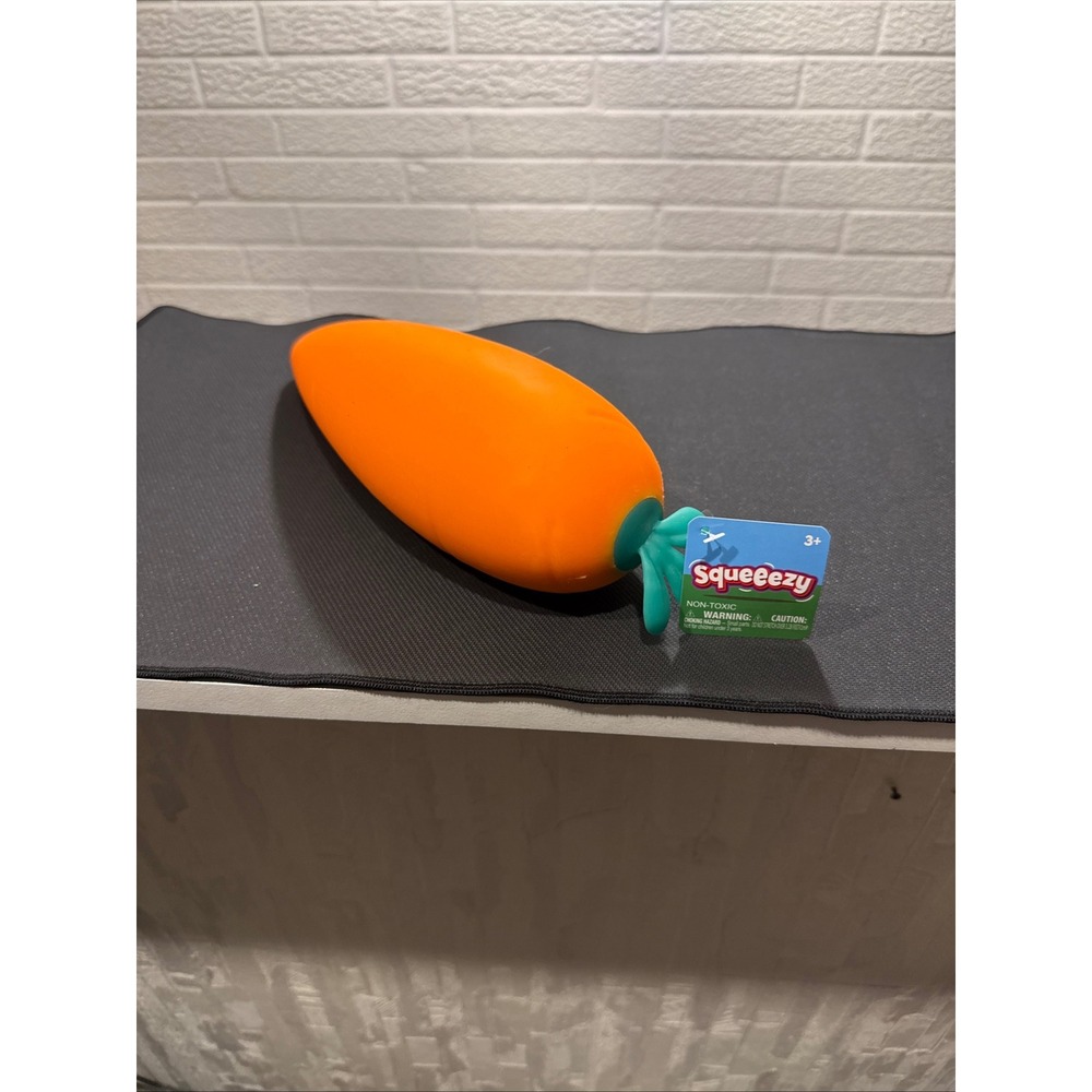 Squeeezy Giant Carrot Sensory Fidget Toy Giggle Zone Orange Stress Reliever NWT